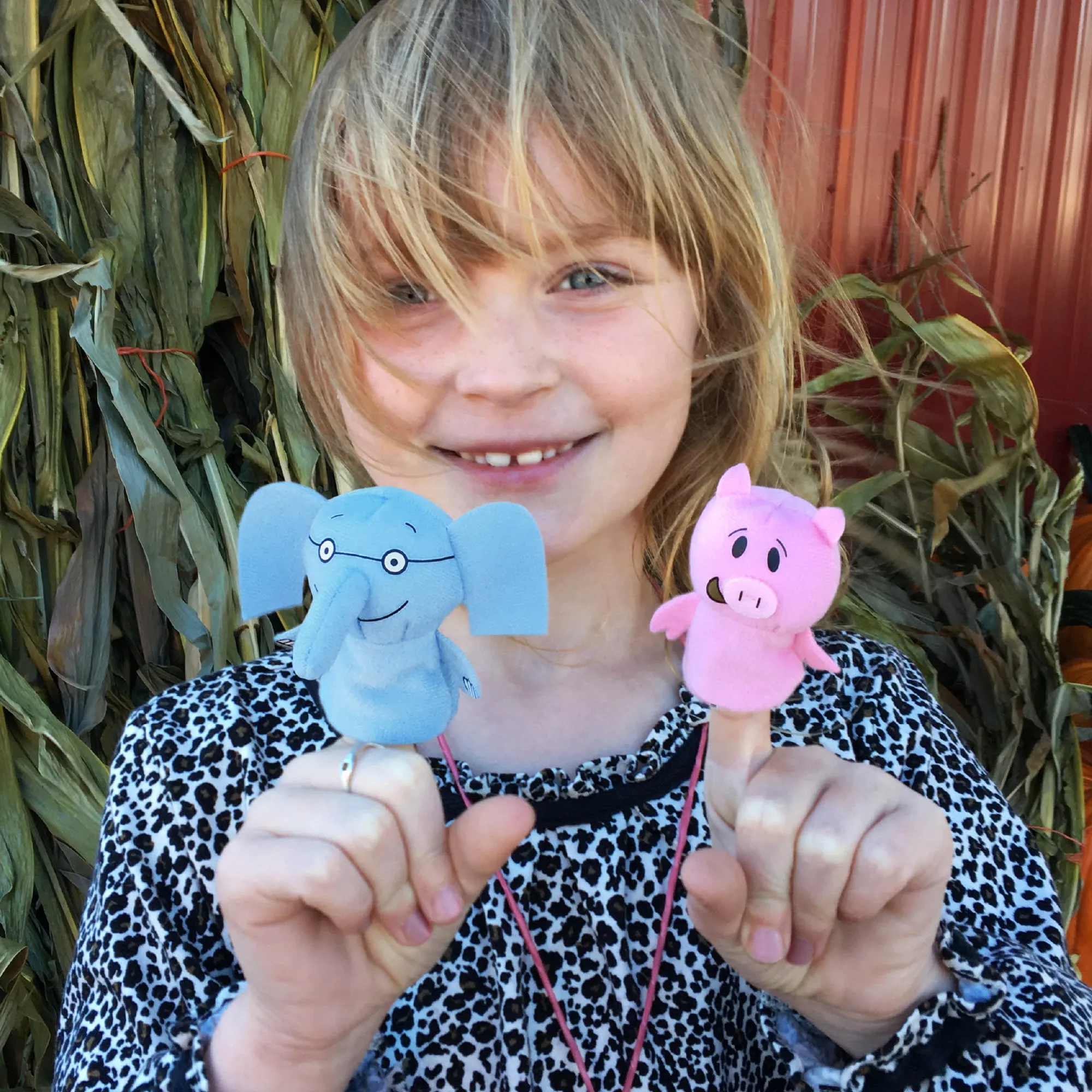 Elephant & Piggie Finger Puppets Yottoy