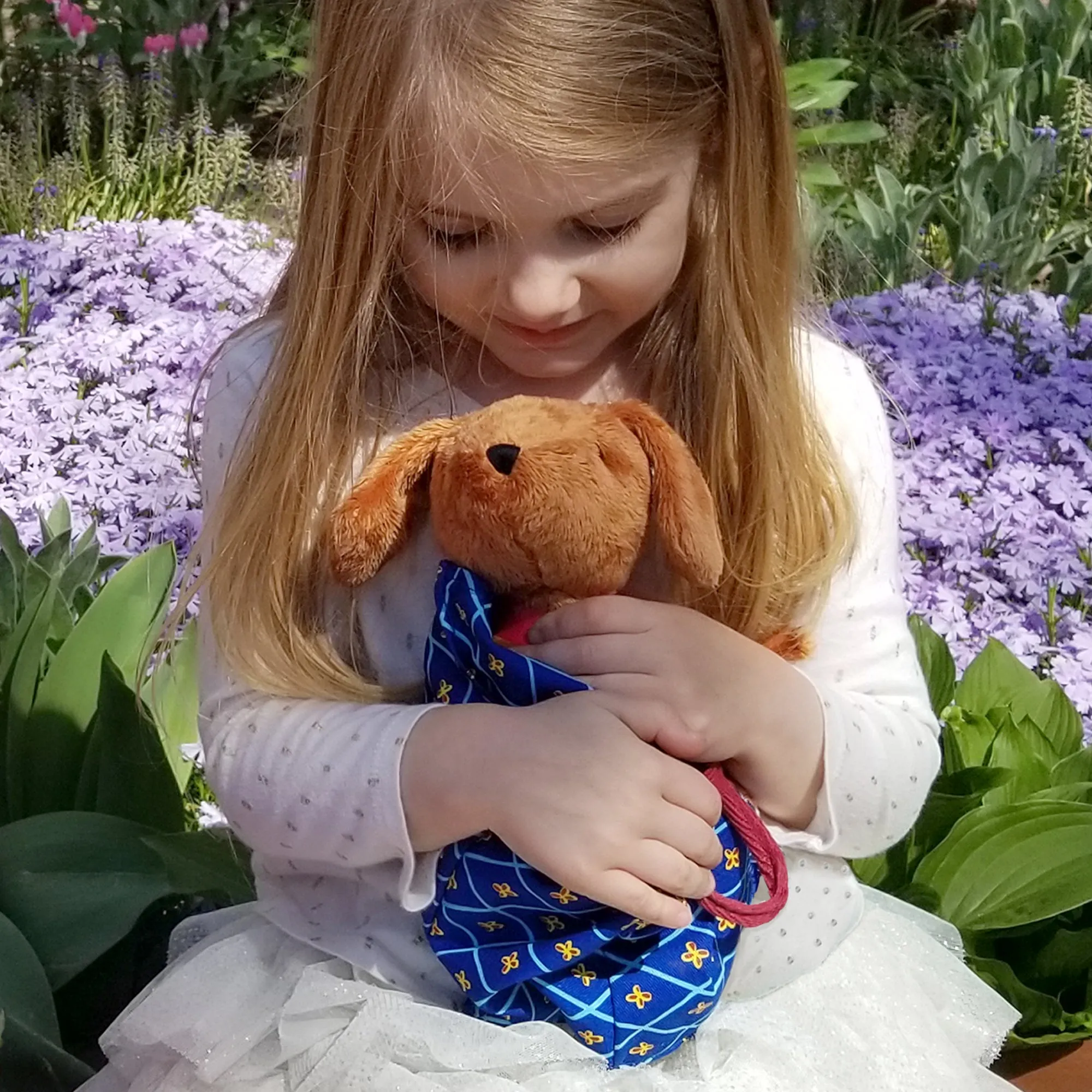 Genevieve the Dog in Madeline Tote Bag Yottoy